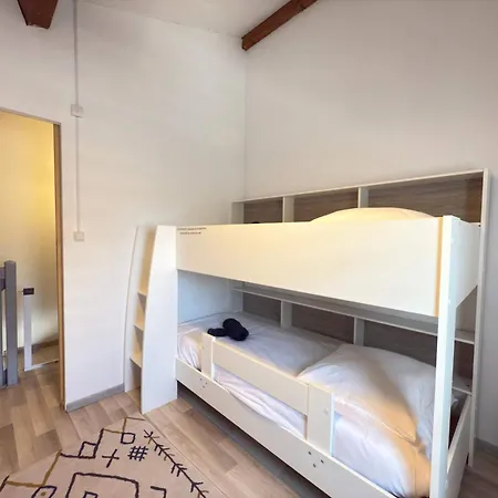 Havre De Paix A Vendres-plage, Maison Avec Jardin Et Piscine Nyaraló *